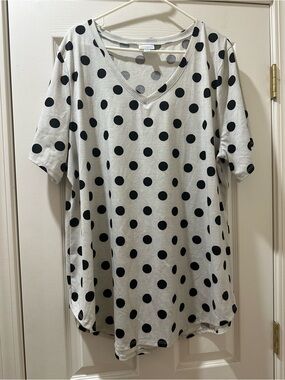 LuLaRoe White V-Neck Short Sleeve Top with Black Polka Dots